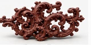 Ornamento decorativo de fundición finamente cincelado